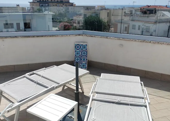 Attichetto Monolocale Vista Mare Terrazzatissimo Asterspace Апартаменты